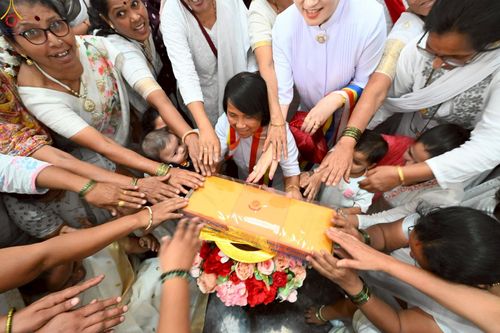 ภาพ No.263307:วันที่ 14 ตุลาคม พ.ศ. 2568 กฐินวัดถ้ำพุทธตรีรัศมี เมืองนาสิก รัฐมหาราษฎร์ ประเทศอินเดีย 