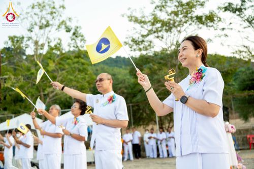 ภาพ No.275094:วันอาทิตย์ที่ 30 พฤศจิกายน พ.ศ. 2568 พิธีตอกเสาเข็ม "สร้างองค์พระเจดีย์เพื่อสร้างสันติภาพโลก" ต้นสุดท้าย ณ ศูนย์ปฏิบัติธรรมระยอง (บ้านช่องลม)