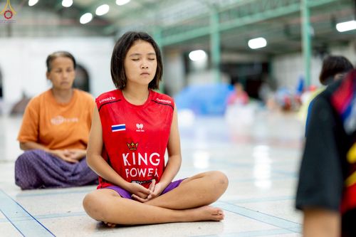 ภาพ No.235406:วันที่ 30-31 กรกฎาคม พ.ศ. 2568 วัดพระธรรมกาย มูลนิธิธรรมกาย ร่วมกับศูนย์ส่งเสริมศีลธรรมจังหวัดสุรินทร์ เปิดศูนย์พักพิงชั่วคราวเพื่อช่วยเหลือประชาชน ผู้อพยพจากเหตุปะทะกันตามแนวชายแดน ไทย-กัมพูชา ตั้งแต่วันที่ 24 กรกฎาคม พ.ศ.2568 เป็นต้นไป