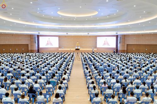 ภาพ No.242248:วันที่ ๒๙ - ๓๑ สิงหาคม พ.ศ. ๒๕๖๘ สัมมนารวมใจผู้นำบุญ บูชาธรรม ๘๑ ปี  หลวงพ่อธัมมชโย รุ่นที่ ๒ กฐินสามัคคีทั่วไทย ๓๐,๐๐๐ วัด โครงการอุปสมบทบูชาธรรมมหาปูชนียาจารย์  ๓,๐๐๐ รูป