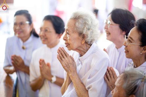 ภาพ No.166191:พิธีทอดกฐิน ณ วัดโพธิ์เลื่อน อ.เมือง จ.ปทุมธานี ในโครงการกฐินสามัคคีทั่วไทย 30,000 วัด บูชาธรรม 80 ปี หลวงพ่อธัมมชโย โดยคณะศิษยานุศิษย์วัดพระธรรมกาย วันที่ 20 ตุลาคม พ.ศ. 2567