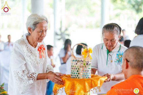 ภาพ No.158764:พิธีทอดผ้าป่า ศูนย์ปฏิบัติธรรมสวนผึ้ง จ.ราชบุรี วันที่ 15 กันยายน พ.ศ. 2567