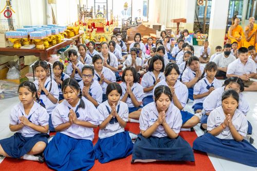 ภาพ No.195064:พิธีทอดผ้าป่าทำนุบำรุงศาสนสถาน ณ วัดไผ่โรงวัว ต.บางตาเถร อ.สองพี่น้อง จ.สุพรรณบุรี ในโครงการธรรมยาตรา กตัญญูบูชา มหาปูชนียาจารย์ พระมงคลเทพมุนี(สด จนฺทสโร) พระผู้ปราบมาร อนุสรณ์สถาน 7 แห่ง ปีที่ 13 วันที่ 13 มกราคม พ.ศ. 2568