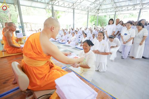 ภาพ No.158282:โครงการอบรมอุบาสก อุบาสิกาแก้ว  ตัวแทนทอดกฐิน 30,000 วัด ทั่วไทย บูชาธรรม 80 ปี หลวงพ่อธัมมชโย ระหว่างวันที่ 20-22 กันยายน พ.ศ. 2567 ณ จังหวัดบุรีรัมย์ รุ่นที่ 3