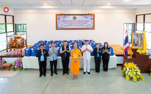 ภาพ No.259707:วันที่ 24 ตุลาคม พ.ศ. 2568 รพ.สต.คลองหนึ่ง อ.คลองหลวง สังกัด อบจ.ปทุมธานี จัดประชุมและมอบครุภัณฑ์ทางการแพทย์ เสริมพลัง อสม. ขับเคลื่อนสุขภาพชุมชนอย่างยั่งยืน ณ วัดพระธรรมกาย