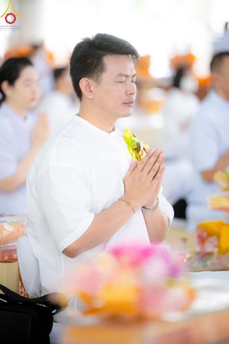 ภาพ No.165787:พิธีถวายภัตตาหารเมนูสวรรค์ วันที่ 26 ตุลาคม พ.ศ. 2567 ณ หอฉันคุณยายอาจารย์ฯ วัดพระธรรมกาย