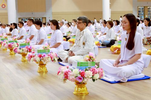 ภาพ No.225362:วันอาทิตย์ที่ 18 พฤษภาคม พ.ศ. 2568 พิธีร่วมบุญการศึกษา พระภิกษุ สามเณร ณ ห้องแก้วสารพัดนึก 2 วัดพระธรรมกาย