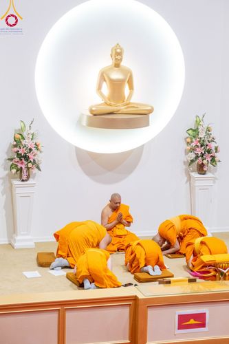 ภาพ No.100956:พิธีทอดกฐินบรมจักรพรรดิสร้างทุกสิ่ง ณ วัดพระธรรมกายออเรกอน ประเทศสหรัฐอเมริกา  วันอาทิตย์ ที่ 26 พฤศจิกายน พ.ศ. 2566