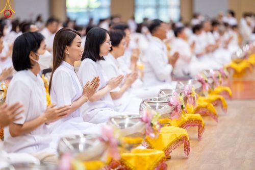 ภาพ No.206899:พิธีถวายโคมมาฆประทีป น้อมถวายเป็นพุทธบูชา แด่คณะพระภิกษุ สามเณร วัดพระธรรมกาย วันอาทิตย์ที่ 9 กุมภาพันธ์ พ.ศ. 2568 ณ ห้องแก้วสารพัดนึก 2 สภาธรรมกายสากล วัดพระธรรมกาย จังหวัดปทุมธานี