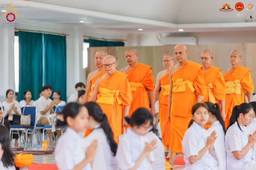 ภาพ No.283682:วันเสาร์ที่ 20 ธันวาคม  2568 พิธีบรรพชาสามเณร ณ ประเทศอินโดนีเซีย