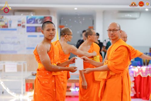 ภาพ No.280030:วันที่ 31 ธันวาคม พ.ศ. 2568 พิธีปิดโครงการอบรมสามเณรอินโดนีเซีย