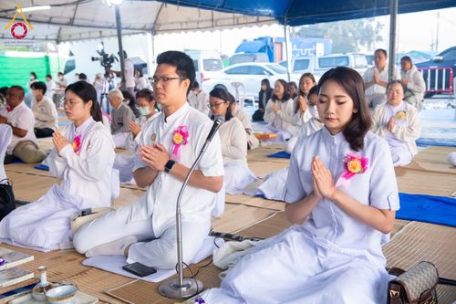 ภาพ No.291385:วันที่ 10 มกราคม พ.ศ. 2569 พิธีถวายภัตตาหารเป็นสังฆทาน แด่พระธรรมยาตรา ณ อนุสรณ์สถานคลองบางนางแท่น อ.สามพราน จ.นครปฐม ในโครงการธรรมยาตรา กตัญญูบูชา มหาปูชนียาจารย์ พระมงคลเทพมุนี(สด จนฺทสโร) พระผู้ปราบมาร อนุสรณ์สถาน 7 แห่ง ปีที่ 14