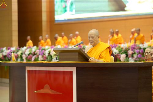 ภาพ No.240921:วันพุธที่ 27 สิงหาคม พ.ศ. 2568 พิธีทอดผ้าป่าเพื่อสร้างอาคาร  82 ปี หลวงพ่อธัมมชโย สมทบกฐินวัดพระธรรมกาย และกฐิน 30,000 วัดทั่วประเทศ ครั้งที่ 1