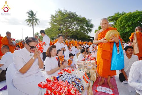 ภาพ No.346254:วันอาทิตย์ที่ 30 สิงหาคม พ.ศ. 2569 มหาสังฆทาน ปีที่ 22  ตักบาตรพระ 1,000 รูป  น้อมบูชาธรรมหลวงพ่อธัมมชโยเนื่องในวันธรรมชัย  ณ ศูนย์อบรมเยาวชนผาสุกวนิช จ.ราชบุรี