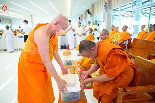 ภาพ No.81239:พิธีถวายสังฆทานแด่คณะสงฆ์ 323 วัด พิธีมอบกองทุนหนุนแรงใจช่วยครูใต้ และพิธีทำบุญอุทิศส่วนกุศลแด่ผู้วายชนม์ในเหตุการณ์ความไม่สงบ ๔ จังหวัดชายแดนภาคใต้  ปีที่ 19 ครั้งที่ 162 วันเสาร์ที่ 27 พฤษภาคม พ.ศ. 2566 ณ ศูนย์ปฏิบัติธรรมภาคใต้ อ.บางกล่ำ จ.สงขลา