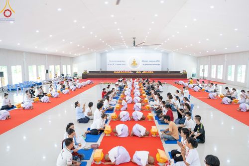 ภาพ No.79292:พิธีตัดปอยผม พิธีขอขมา มอบบาตร-ผ้าไตรนาคธรรมทายาท ในโครงการบรรพชาฟื้นฟูพระพุทธศาสนาทั่วไทย ณ ศูนย์อบรมเยาวชนนครปฐม วันเสาร์ที่ 1 เมษายน พ.ศ.2566