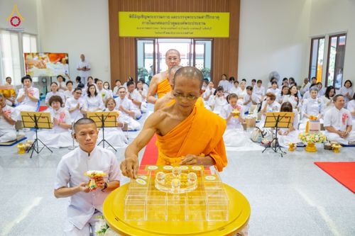 ภาพ No.336271:วันจันทร์ที่ 22 มิถุนายน พ.ศ.2569 พิธีอัญเชิญพระธรรมกาย และบรรจุพระบรมสารีริกธาตุ  ภายในเกศดอกบัวตูม องค์พระประธาน ณ อาคารสมปรารถนา วัดกลางธนรินทร์ ต.บ้านแป้ง อ.พรหมบุรี จ.สิงห์บุรี