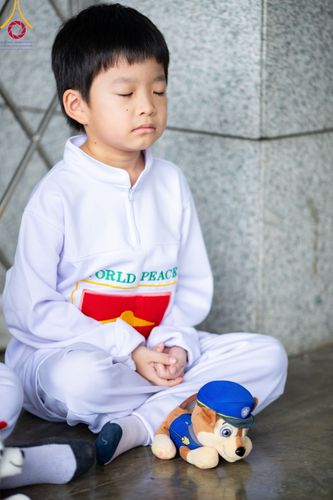 ภาพ No.89920:พิธีปฎิบัติธรรมและพิธีทอดผ้าป่าสมทบกฐินครั้งที่ 3 เนื่องใน 139 ปี วันคล้ายวันเกิดด้วยรูปกายเนื้อ พระมงคลเทพมุนี (สด จนฺทสโร) พระผู้ปราบมาร วันอังคารที่ 10 ตุลาคม พ.ศ. 2566 ณ วัดพระธรรมกาย จ.ปทุมธานี