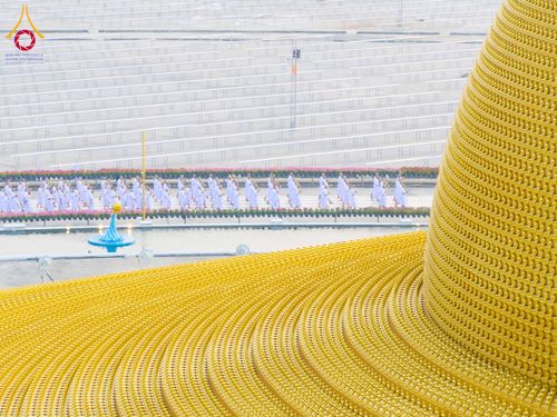 ภาพ No.319388:วันเสาร์ที่ 4 เมษายน พ.ศ.2569 พิธีขอขมา มอบผ้าไตร และถวายบาตรแด่นาคธรรมทายาท ในโครงการบรรพชาสามเณรฟื้นฟูพระพุทธศาสนาทั่วไทย โครงการหน่อแก้วเปรียญธรรม รุ่นที่ 14 โครงการสามเณรยุวธรรมทายาท รุ่นที่ 34 โครงการสามเณรมัชฌิมธรรมทายาท รุ่นที่ 30 ณ สภาธรรมกายสากล