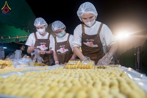 ภาพ No.297823:วันที่ 19 มกราคม พ.ศ. 2569 พิธีถวายภัตตาหารเป็นสังฆทาน แด่พระธรรมยาตรา ณ อนุสรณ์สถานบางปลา วัดบางปลา อำเภอบางเลน จังหวัดนครปฐม ในโครงการธรรมยาตรา กตัญญูบูชา มหาปูชนียาจารย์ พระมงคลเทพมุนี(สด จนฺทสโร) พระผู้ปราบมาร อนุสรณ์สถาน 7 แห่ง ปีที่ 14