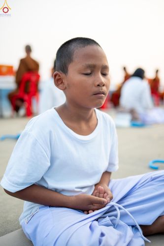 ภาพ No.324648:วันที่ 22 เมษายน พ.ศ.2569 (วันคุ้มครองโลก) บรรยากาศสาธุชน ในงานถวายมหาสังฆทาน 40,000 กว่าวัดทั่วประเทศ ณ ลานธรรม วัดพระธรรมกาย