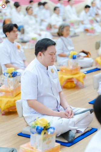 ภาพ No.343575:วันที่ 16 สิงหาคม พ.ศ.2569 พิธีถวายคิลานเภสัช และอุปกรณ์ทางการแพทย์ ณ ห้องแก้วสารพัดนึก2 วัดพระธรรมกาย