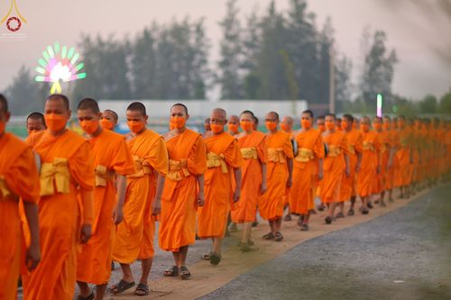 ภาพ No.71453:พิธีถวายภัตตาหารเป็นสังฆทาน แด่คณะพระธรรมยาตราฯ ในโครงการธรรมยาตรากตัญญูบูชา มหาปูชนียาจารย์ พระมงคลเทพมุนี(สด จนฺทสโร) พระผู้ปราบมาร อนุสรณ์สถาน 7 แห่ง ปีที่ 11 วันที่ 16 มกราคม พ.ศ. 2566