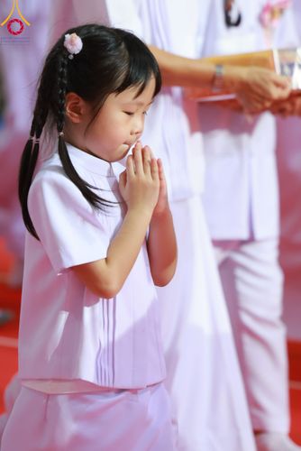 ภาพ No.92263:พิธีทอดกฐินธรรมชัยเพื่อสร้างอาคาร 115 ปี คุณยายอาจารย์มหารัตนอุบาสิกาจันทร์ ขนนกยูง อาทิตย์ต้นเดือนที่ 5 พฤศจิกายน พ.ศ. 2566 ณ วัดพระธรรมกาย จ.ปทุมธานี