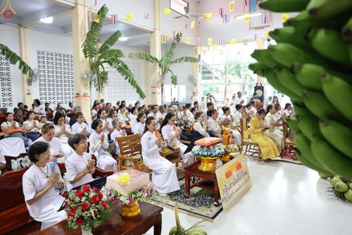 ภาพ No.283332:วันเสาร์ที่ 1 พฤศจิกายน 2568 พิธีทอดกฐินสามัคคีทั่วไทย 30,000 วัด  โดยคณะศิษยานุศิษย์ บูชาธรรม 81 ปี  หลวงพ่อธัมมชโย ณ วัดหนองน้ำขุ่น ตำบลห้วยไผ่ อำเภอเมืองราชบุรี จังหวัดราชบุรี