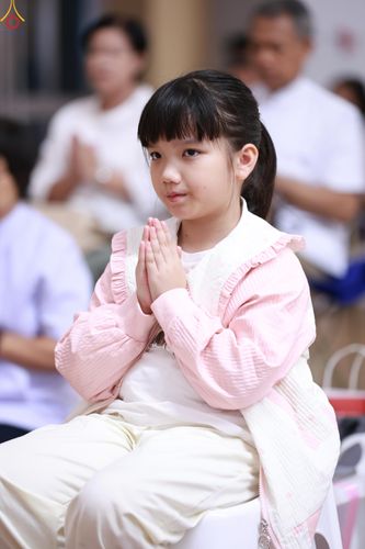 ภาพ No.280546:วันที่ 28 ธันวาคม พ.ศ.2568 พิธีถวายอุปกรณ์ทำความสะอาด ณ ห้องแก้วสารพัดนึก วัดพระธรรมกาย