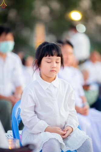 ภาพ No.302263:วันที่ 23 มกราคม พ.ศ. 2569 พิธีจุดประทีปธรรมถวายเป็นพุทธบูชา (ภาพชุดที่ 2) และบูชาธรรมมหาปูชนียาจารย์  ณ อนุสรณ์สถานลำดับที่ 5 สถานที่เผยแผ่วิชชาธรรมกายครั้งแรก อนุสรณ์สถานบางปลา วัดบางปลา อำเภอบางเลน จังหวัดนครปฐม ในโครงการธรรมยาตรา กตัญญูบูชา มหาปูชนีย