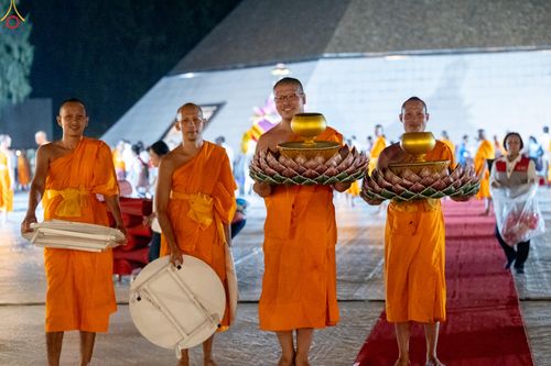 ภาพ No.301593:ภาพเบื้องหลังอาสาสมัครรวมใจ ชุดที่ 4 ในโครงการธรรมยาตรา กตัญญูบูชา มหาปูชนียาจารย์ พระมงคลเทพมุนี(สด จนฺทสโร) พระผู้ปราบมาร อนุสรณ์สถาน 7 แห่ง ปีที่ 14