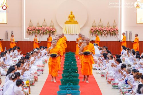 ภาพ No.152273:โครงการอบรมอุบาสก อุบาสิกาแก้ว ตัวแทนทอดกฐิน 30,000 วัด ทั่วไทย ระหว่างวันที่ 6-8 กันยายน พ.ศ. 2567 ณ ศูนย์อบรมเยาวชนกาญจนบุรี