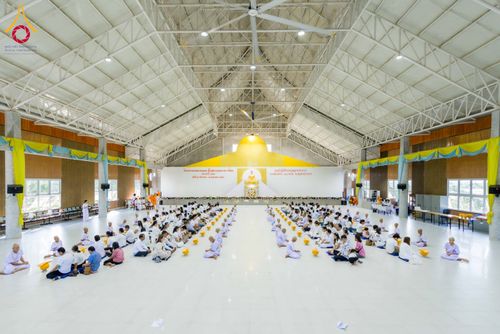 ภาพ No.317473:วันอาทิตย์ ที่ 29 มีนาคม พ.ศ.2569  พิธีปลงผม , พิธีขอขมามอบบาตรและผ้าไตร , พิธีบรรพชา ณ ศูนย์ปฏิบัติธรรมสมุทรปราการ จำนวน 42 รูป