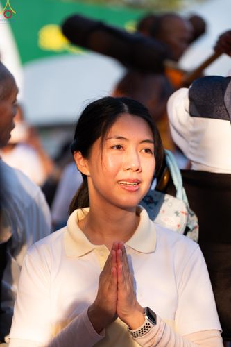 ภาพ No.290499:วันที่ 7 มกราคม พ.ศ. 2569 พิธีต้อนรับพระธรรมยาตรา ณ อนุสรณ์สถานลำดับที่ 2  สถานที่ตั้งมโนปณิธานบวชตลอดชีวิต อนุสรณ์สถานคลองบางนางแท่น (ภาพชุดที่ 2) อ.สามพราน จ.นครปฐม ในโครงการธรรมยาตรา กตัญญูบูชา มหาปูชนียาจารย์ พระมงคลเทพมุนี(สด จนฺทสโร) พระผู้ปราบมาร 