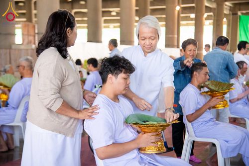 ภาพ No.293610:วันที่ 10 มกราคม พ.ศ. 2569 พิธีปลงผมธรรมทายาทบูชาธรรม 117  ปี คุณยายอาจารย์ฯ ณ วิหารคด วัดพระธรรมกาย ปทุมธานี