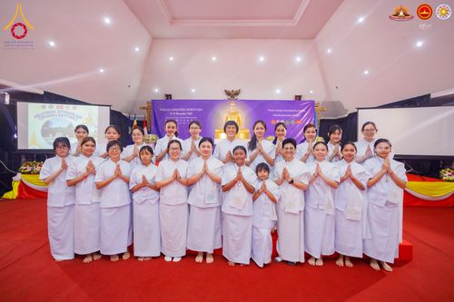 ภาพ No.282165:วันที่ 22 ธันวาคม พ.ศ.2568 พิธีปิดโครงการอบรมอุบาสิการุ่นที่ 1 อินโดนีเซีย