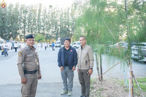 ภาพ No.301488:ภาพเบื้องหลังอาสาสมัครรวมใจ ชุดที่ 4 ในโครงการธรรมยาตรา กตัญญูบูชา มหาปูชนียาจารย์ พระมงคลเทพมุนี(สด จนฺทสโร) พระผู้ปราบมาร อนุสรณ์สถาน 7 แห่ง ปีที่ 14