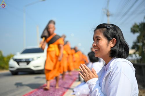 ภาพ No.299404:วันที่ 18 มกราคม พ.ศ. 2569 พิธีต้อนรับพระธรรมยาตรา ณ อนุสรณ์สถานลำดับที่ 5 สถานที่เผยแผ่วิชชาธรรมกายครั้งแรก อนุสรณ์สถานบางปลา วัดบางปลา อำเภอบางเลน จังหวัดนครปฐม ในโครงการธรรมยาตรา กตัญญูบูชา มหาปูชนียาจารย์ พระมงคลเทพมุนี(สด จนฺทสโร) พระผู้ปราบมาร อนุส