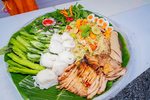 ภาพ No.300285:วันที่ 22 มกราคม พ.ศ. 2569 พิธีถวายภัตตาหารเป็นสังฆทาน แด่พระธรรมยาตรา ณ อนุสรณ์สถานบางปลา วัดบางปลา อำเภอบางเลน จังหวัดนครปฐม ในโครงการธรรมยาตรา กตัญญูบูชา มหาปูชนียาจารย์ พระมงคลเทพมุนี(สด จนฺทสโร) พระผู้ปราบมาร อนุสรณ์สถาน 7 แห่ง ปีที่ 14