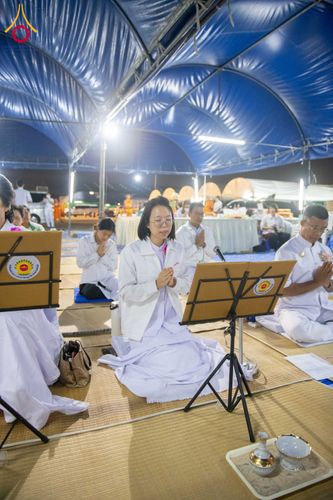 ภาพ No.289809:วันที่ 8 มกราคม พ.ศ. 2569 พิธีถวายภัตตาหารเป็นสังฆทาน แด่พระธรรมยาตรา ณ อนุสรณ์สถานคลองบางนางแท่น อ.สามพราน จ.นครปฐม ในโครงการธรรมยาตรา กตัญญูบูชา มหาปูชนียาจารย์ พระมงคลเทพมุนี(สด จนฺทสโร) พระผู้ปราบมาร อนุสรณ์สถาน 7 แห่ง ปีที่ 14