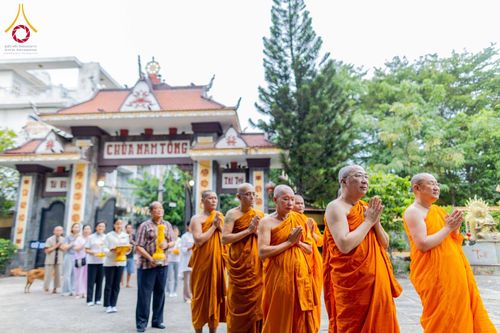ภาพ No.344484:วันที่ 8-11 สิงหาคม พ.ศ.2569 “ประเพณีเข้าพรรษา เชื่อมพระพุทธศาสนาสองแผ่นดิน” ถวายเทียนพรรษา 9 วัด ณ นครโฮจิมินห์ สาธารณรัฐสังคมนิยมเวียดนาม