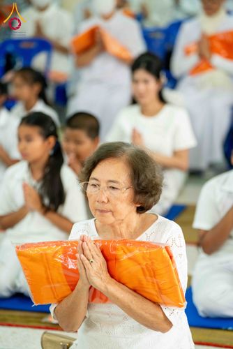 ภาพ No.300740:วันที่ 22 มกราคม พ.ศ. 2569 พิธีทอดผ้าป่าทำนุบำรุงศาสนสถาน ณ วัดบางช้างใต้ อ.สามพราน จ.นครปฐม ในโครงการธรรมยาตรา กตัญญูบูชา มหาปูชนียาจารย์ พระมงคลเทพมุนี(สด จนฺทสโร) พระผู้ปราบมาร อนุสรณ์สถาน 7 แห่ง ปีที่ 14