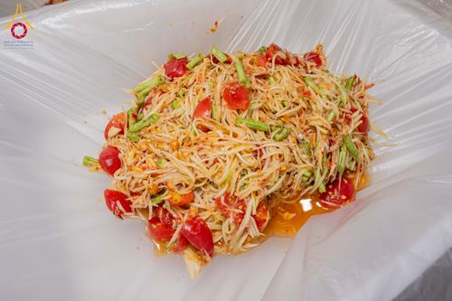 ภาพ No.306983:วันที่ 31 มกราคม พ.ศ. 2569 พิธีถวายภัตตาหารเป็นสังฆทาน แด่พระธรรมยาตรา ณ วัดพระธรรมกาย  จังหวัดปทุมธานี ในโครงการธรรมยาตรา กตัญญูบูชา มหาปูชนียาจารย์ พระมงคลเทพมุนี(สด จนฺทสโร) พระผู้ปราบมาร อนุสรณ์สถาน 7 แห่ง ปีที่ 14