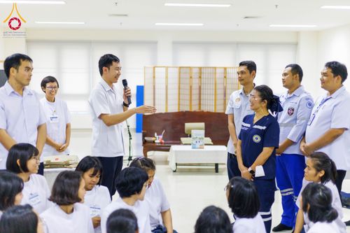 ภาพ No.346208:วันศุกร์ที่ 28 สิงหาคม พ.ศ 2569  บุคลากรใหม่รุ่นที่ 29 เยี่ยมชมศูนย์การแพทย์บุญรักษา ณ วัดพระธรรมกาย