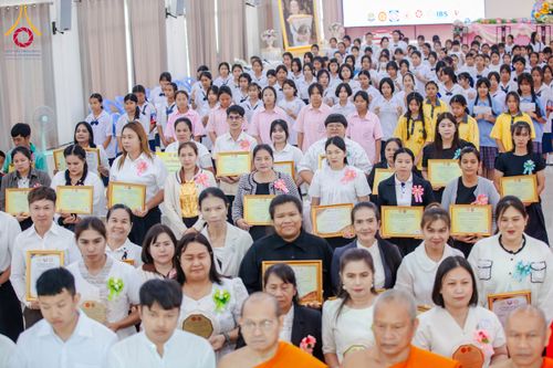 ภาพ No.282077:วันศุกร์ที่ 19 ธันวาคม พ.ศ. 2568 พิธีมอบโล่และใบประกาศเกียรติคุณ โครงการเจริญพระพุทธมนต์ธัมมจักกัปปวัตตนสูตร และวันรวมพลังเด็กดีV-Star ดาวแห่งความดี ผู้นำฟื้นฟูศีลธรรมโลกจังหวัดสระบุรี ณ ศูนย์ปฏิบัติธรรมสระบุรี