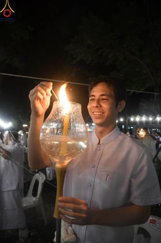 ภาพ No.89344:พิธีประดิษฐานรูปหล่อทองคำ  คุณยายอาจารย์มหารัตนอุบาสิกาจันทร์ ขนนกยูง ภายในมหาวิหารคุณยายอาจารย์ฯ เนื่องในวันครูผู้ค้นพบวิชชาธรรมกาย วันศุกร์ที่ 29 กันยายน พ.ศ. 2566 ณ วัดพระธรรมกาย จ.ปทุมธานี