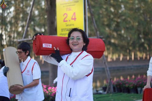 ภาพ No.296062:ภาพเบื้องหลังอาสาสมัครรวมใจ ชุดที่ 1 ในโครงการธรรมยาตรา กตัญญูบูชา มหาปูชนียาจารย์ พระมงคลเทพมุนี(สด จนฺทสโร) พระผู้ปราบมาร อนุสรณ์สถาน 7 แห่ง ปีที่ 14