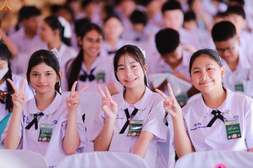 ภาพ No.288967:วันพุธที่ 17 ธันวาคม พ.ศ.2568 กิจกรรมเยาวชนไทยรวมใจทำความดี "เด็กดีมหานคร ต้นแบบด้านศีลธรรม" แข่งขันสอบตอบปัญหาศีลธรรมในพระพุทธศาสนา ครั้งที่ 7 และวันรวมพลังเด็กดี V-Star ประจำปี 2568 ณ วัดมหาธาตุยุวราชรังสฤษฎิ์ราชวรมหาวิหาร กรุงเทพมหานคร