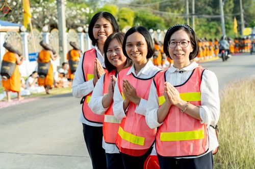 ภาพ No.296304:ภาพเบื้องหลังอาสาสมัครรวมใจ ชุดที่ 2 ในโครงการธรรมยาตรา กตัญญูบูชา มหาปูชนียาจารย์ พระมงคลเทพมุนี(สด จนฺทสโร) พระผู้ปราบมาร อนุสรณ์สถาน 7 แห่ง ปีที่ 14